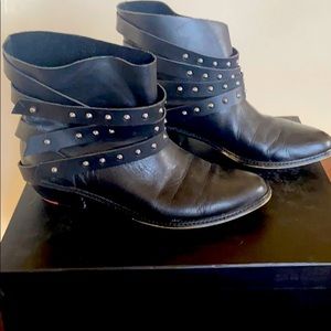 Joe’s black Sam booties, good condition.